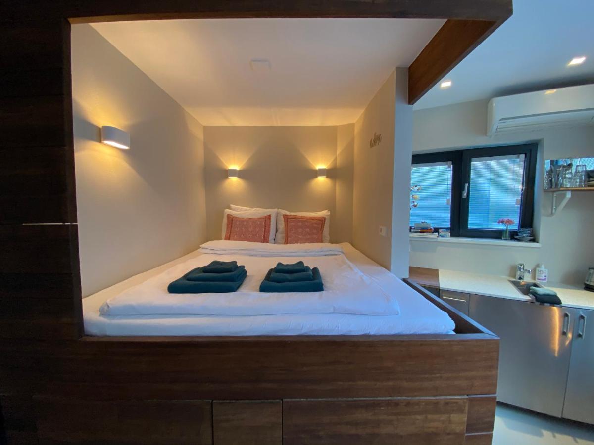 Houseboat Sophia Hotel อัมสเตอร์ดัม ภายนอก รูปภาพ